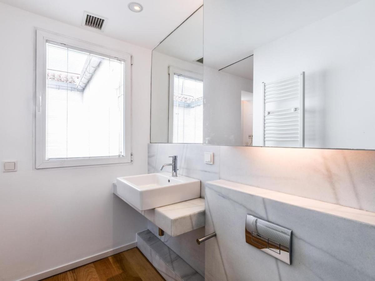 Apartamento De Diseno De Lujo En Lavapies Alquiler Temporal Madryt Zewnętrze zdjęcie